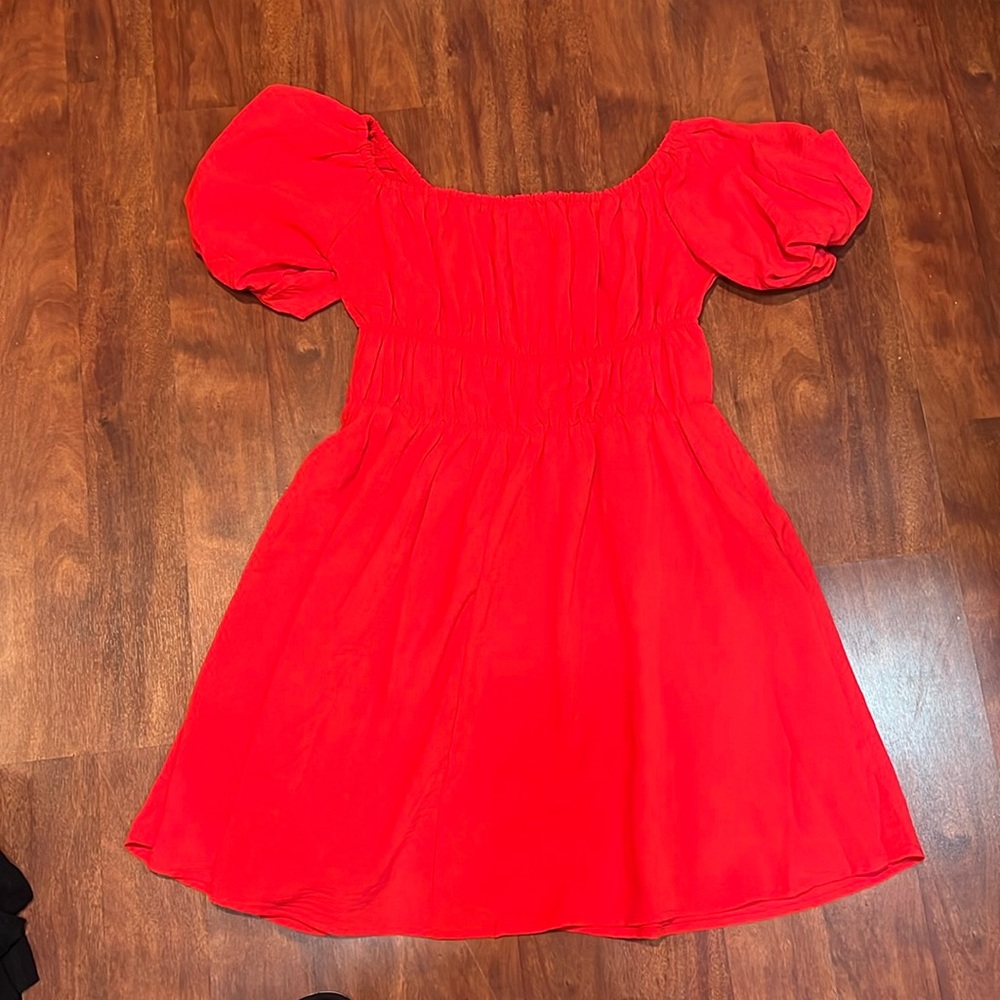 size large red double lined amazon flowy dress with ruffle sleeves